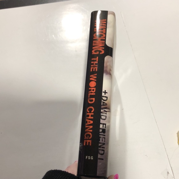 Watching The World Change The Stories Behind the Images of 9/11 by David Friend - Picture 2 of 6